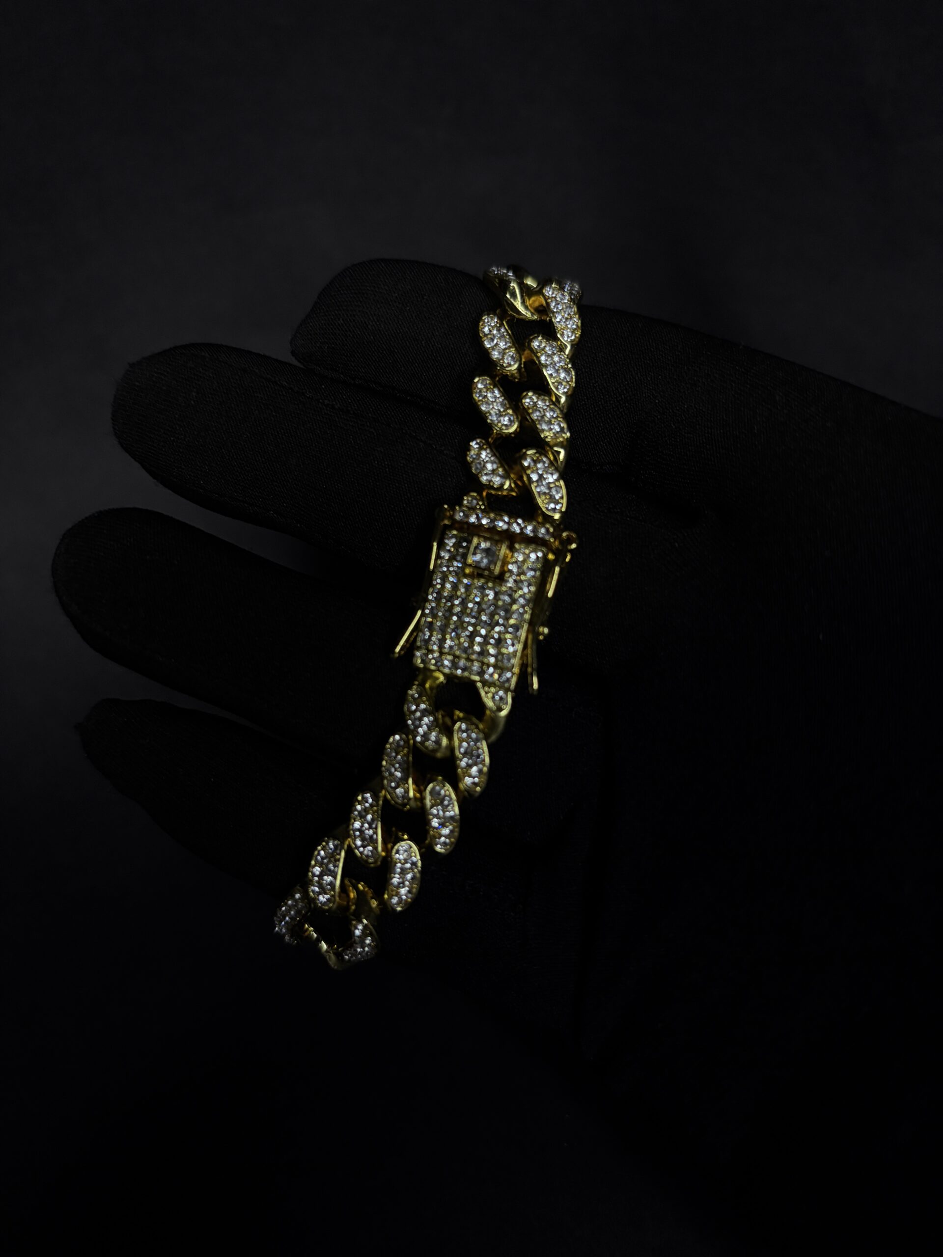 Pulsera Cubana Circle 20cm (Dorada)